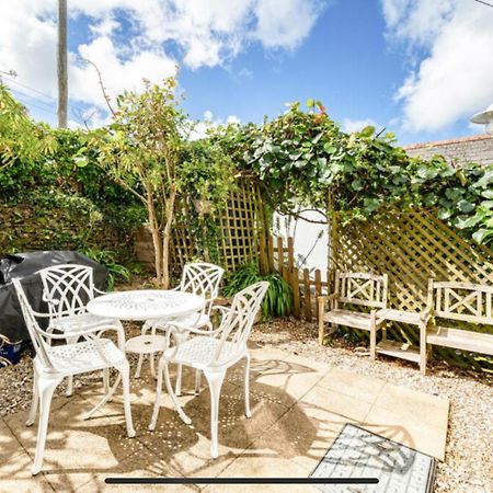 فيلا Little Karenza Is The Perfect Cornish Getaway Saint Anthony المظهر الخارجي الصورة