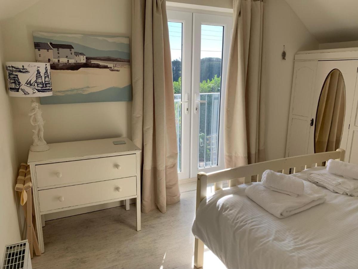 فيلا Little Karenza Is The Perfect Cornish Getaway Saint Anthony المظهر الخارجي الصورة