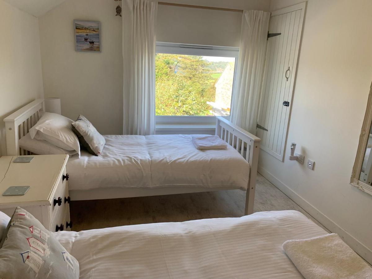 فيلا Little Karenza Is The Perfect Cornish Getaway Saint Anthony المظهر الخارجي الصورة